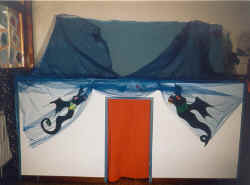 blu_7_1.jpg (44380 byte)